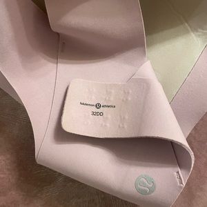 Lululemon shorts bra